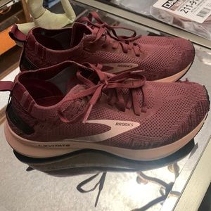 Gently used Brooks Levitate 4 in Maroon and Pink